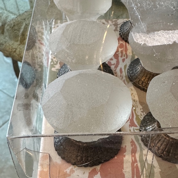 New in Box Set of 6 Frosted Glass Drawer Drawer Pulls - Picture 4 of 13